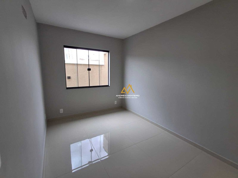 Casa de Condomínio à Venda com 3 quartos, 3 banheiros, 120m² a partir de R$ 620.000,00 Rodovia. Vereador Oldemar Guedes Figueiredo Maricá - 