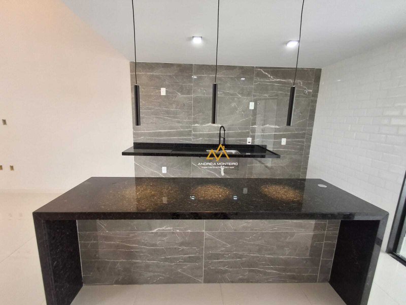 Casa de Condomínio à Venda com 3 quartos, 3 banheiros, 120m² a partir de R$ 620.000,00 Rodovia. Vereador Oldemar Guedes Figueiredo Maricá - 