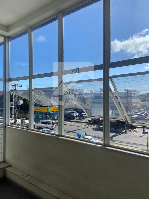 Alugo sala com 38m² - R$ 1.500,00 (incluso condomínio e água) - Itapuã  Salvador - 