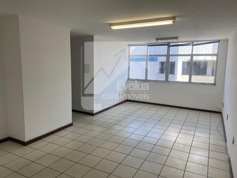 Alugo sala com 38m² - R$ 1.500,00 (incluso condomínio e água) - Itapuã  Salvador - 