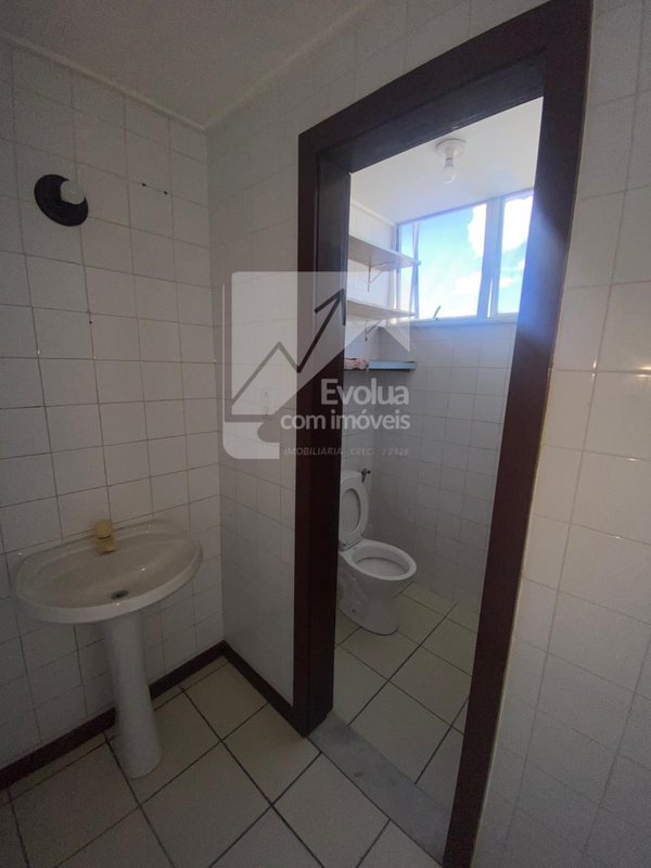 Alugo sala com 38m² - R$ 1.500,00 (incluso condomínio e água) - Itapuã  Salvador - 