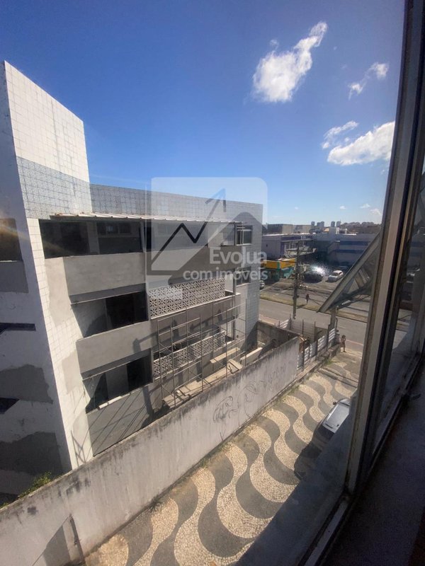 Alugo sala com 38m² - R$ 1.500,00 (incluso condomínio e água) - Itapuã  Salvador - 