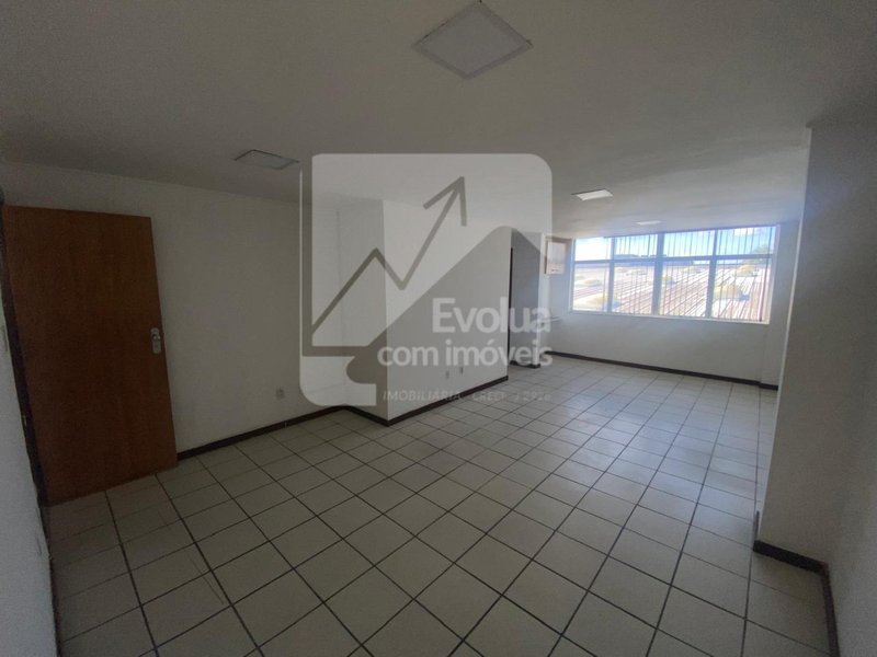 Alugo sala com 38m² - R$ 1.500,00 (incluso condomínio e água) - Itapuã  Salvador - 
