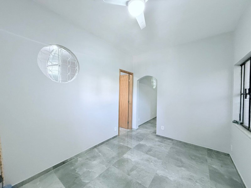🏡 Aluguel – Casa 2 quartos no Centro de Guapimirim (Rua Caramuru) Rua Caramuru Guapimirim - 