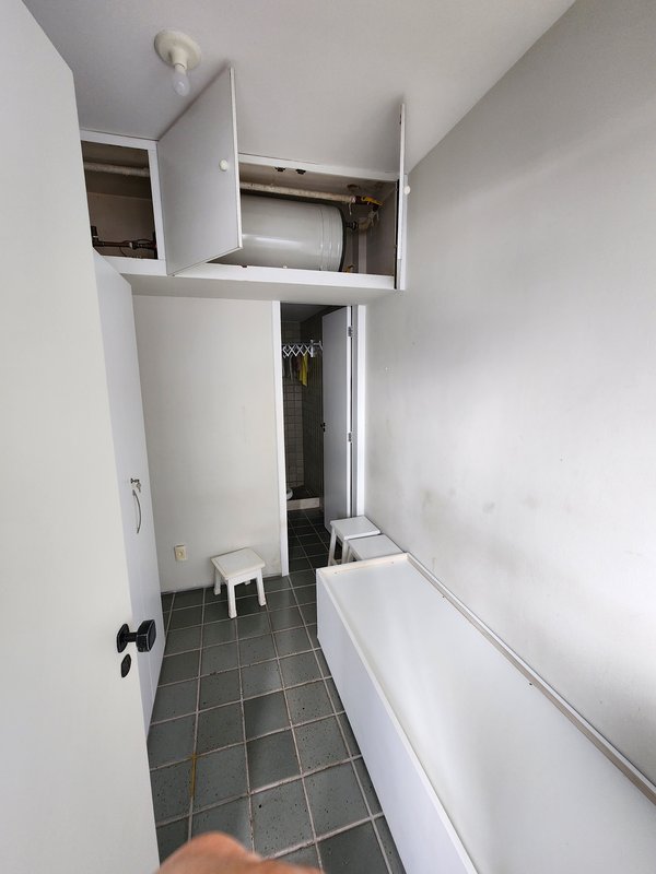 Apartamento à venda com 3 quartos sendo 2 suítes, 199m² área útil por R$ 1.300.000,00 Rua Francisco da Cunha Recife - 