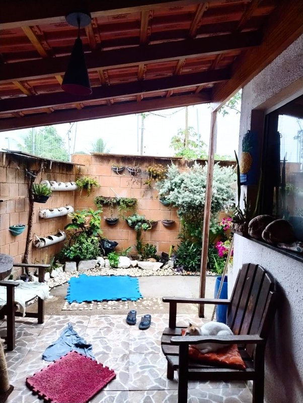 Sobrado em condomínio, com localização estratégica!!!  Caraguatatuba - 