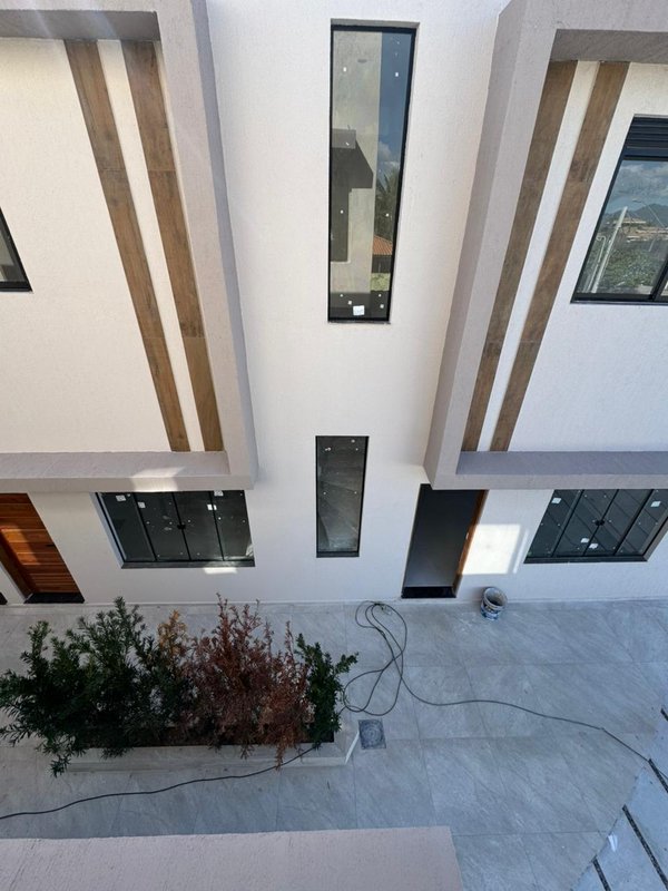 🏡 Sobrados Novos no Pontal Santa Marina – Modernidade, Conforto e Localização Estratégica  Caraguatatuba - 