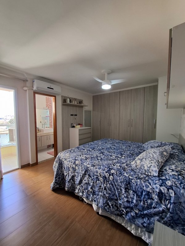 Cobertura no Bairro Campestre 180m2 - 03 dorms - 02 vagas  Santo André - 