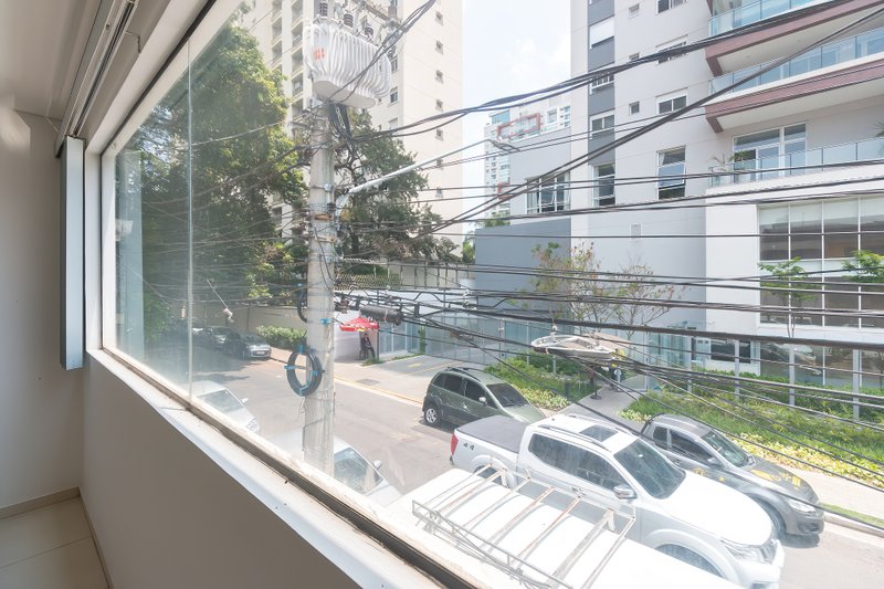 ALUGA-SE CASA COMERCIAL REFORMADA - 180M2 Rua Doutor Paschoal Imperatriz São Paulo - 