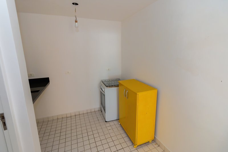 ALUGA-SE CASA COMERCIAL REFORMADA - 180M2 Rua Doutor Paschoal Imperatriz São Paulo - 