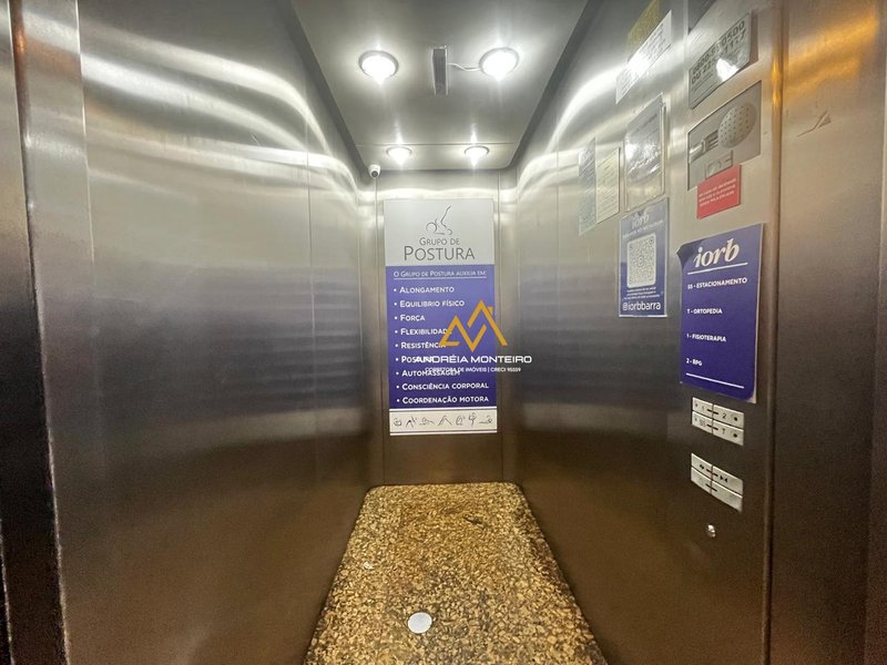 Prédio comercial com 3 andares com 1080m2, na Barra da Tijuca , por apenas R$ 18.000.000 Avenida Olegário Maciel Rio de Janeiro - 