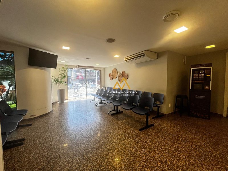 Prédio comercial com 3 andares com 1080m2, na Barra da Tijuca , por apenas R$ 18.000.000 Avenida Olegário Maciel Rio de Janeiro - 