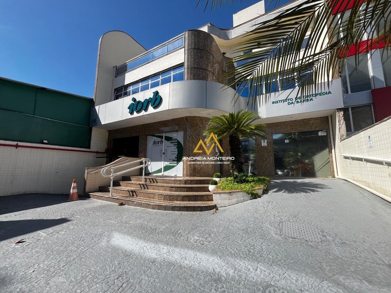 Prédio comercial com 3 andares com 1080m2, na Barra da Tijuca , por apenas R$ 18.000.000 Avenida Olegário Maciel Rio de Janeiro - 