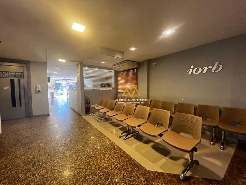 Prédio comercial com 3 andares com 1080m2, na Barra da Tijuca , por apenas R$ 18.000.000 Avenida Olegário Maciel Rio de Janeiro - 