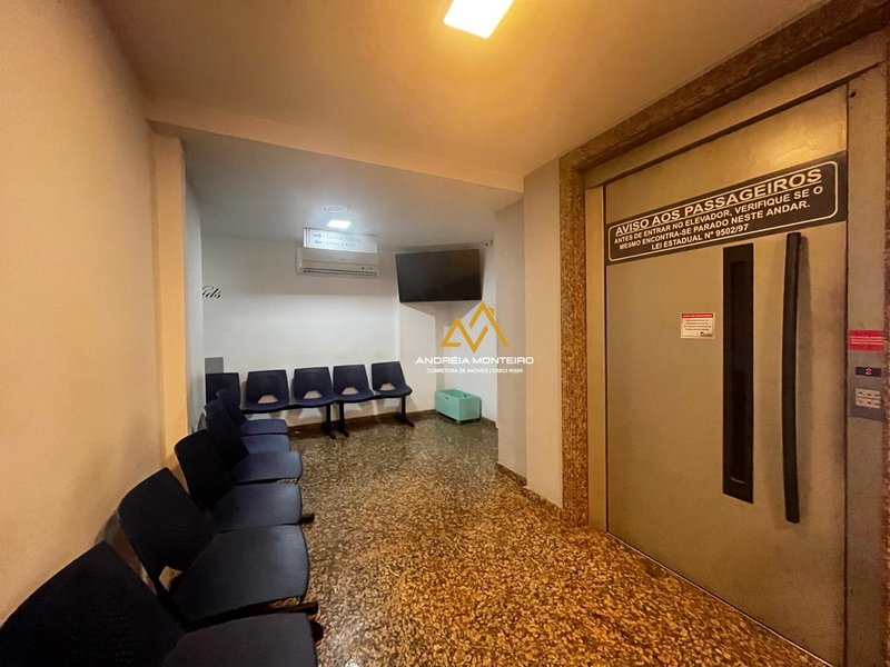 Prédio comercial com 3 andares com 1080m2, na Barra da Tijuca , por apenas R$ 18.000.000 Avenida Olegário Maciel Rio de Janeiro - 
