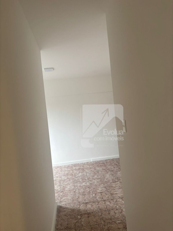 Excelente Apartamento reformado com 2º quartos no 8º andar Avenida Mário Leal Ferreira Salvador - 