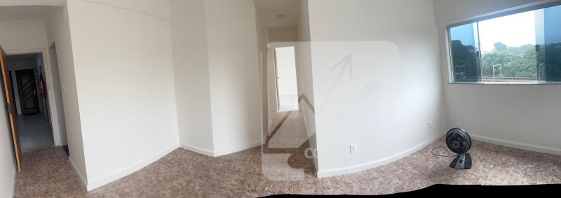 Excelente Apartamento reformado com 2º quartos no 8º andar Avenida Mário Leal Ferreira Salvador - 