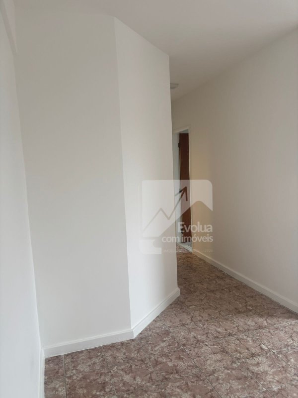Excelente Apartamento reformado com 2º quartos no 8º andar Avenida Mário Leal Ferreira Salvador - 