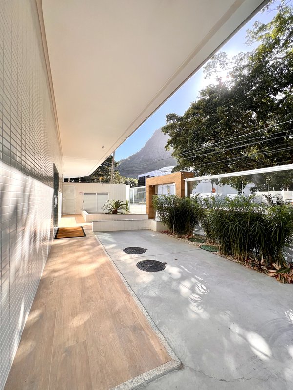 Apartamento novo com 3 suítes na Barrinha  Rio de Janeiro - 