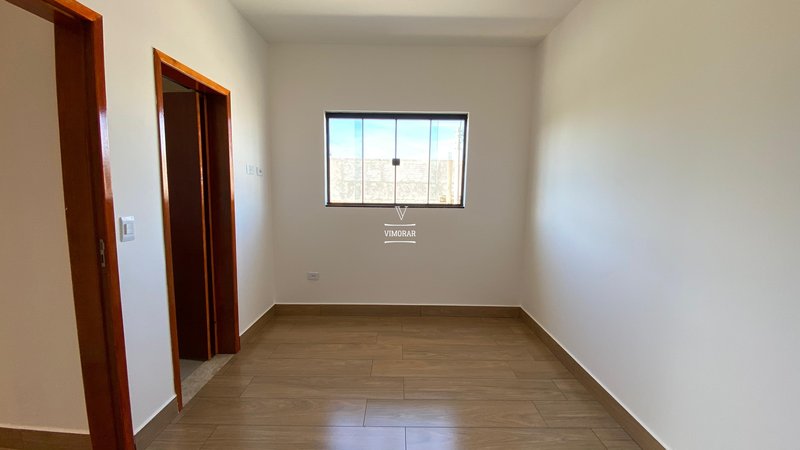 Sobrado 2 suítes + 2 vagas de garagem  Itaquaquecetuba - 