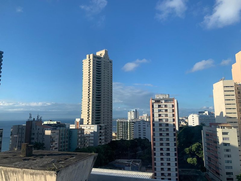 STUDIO COMPLETO, PARA LOCAÇÃO DECORADO, ANDAR ALTO, 26m² MOBILIADO .  CORREDOR DA VITORIA! Avenida Sete de Setembro Salvador - 