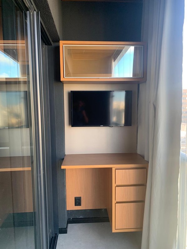 STUDIO COMPLETO, PARA LOCAÇÃO DECORADO, ANDAR ALTO, 26m² MOBILIADO .  CORREDOR DA VITORIA! Avenida Sete de Setembro Salvador - 