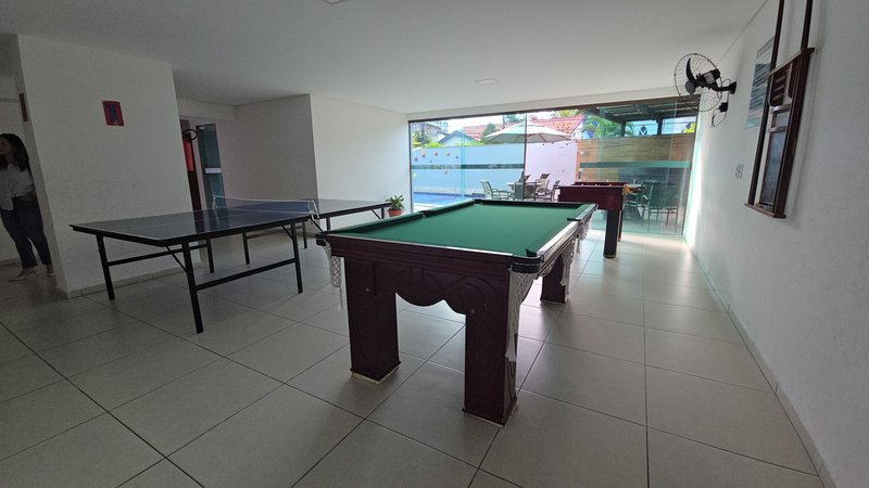 3 quartos (1 suíte). 79 m². Varanda. Andar alto. Moveis fixos Rua Desembargador Motta Júnior Recife - 