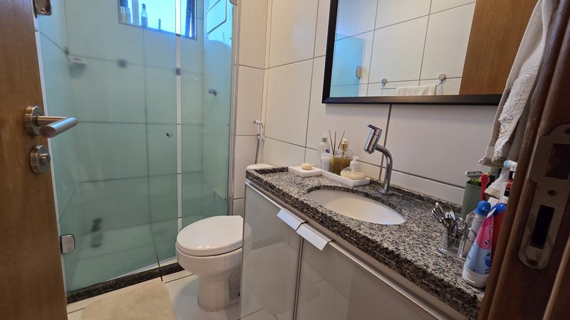 3 quartos (1 suíte). 79 m². Varanda. Andar alto. Moveis fixos Rua Desembargador Motta Júnior Recife - 