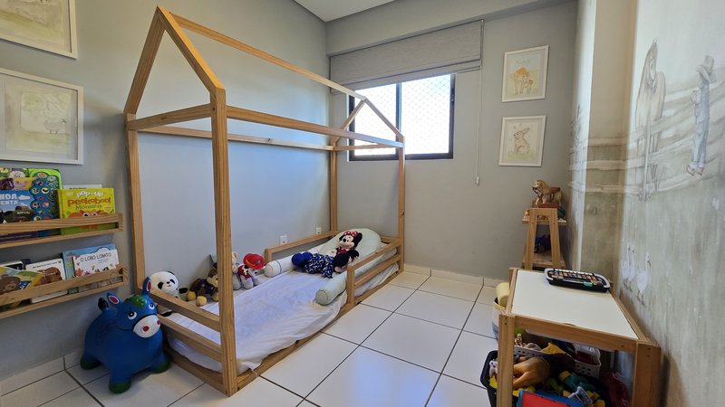 3 quartos (1 suíte). 79 m². Varanda. Andar alto. Moveis fixos Rua Desembargador Motta Júnior Recife - 