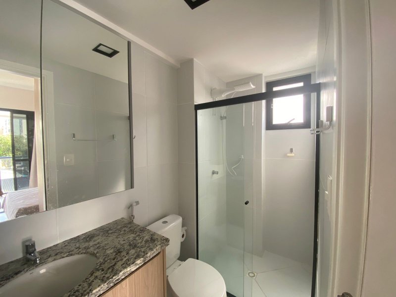 APARTAMENTO QUARTO E SALA VARANDA ELEVADOR PISCINA ACADEMIA GARAGEM LOCAÇÃO NA BARRA!!! Rua Marquês de Caravelas Salvador - 