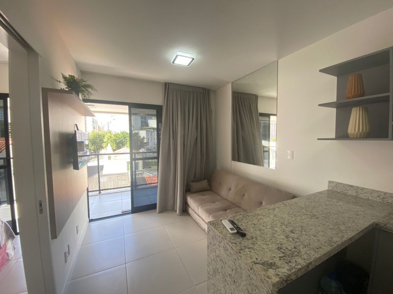 APARTAMENTO QUARTO E SALA VARANDA ELEVADOR PISCINA ACADEMIA GARAGEM LOCAÇÃO NA BARRA!!! Rua Marquês de Caravelas Salvador - 