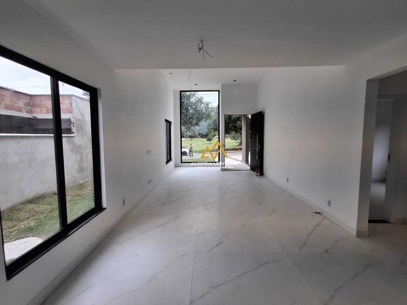 Casa com 3 dormitórios à venda, 380m² por R$980.000 - Cond. Reserva Pilar (Pilar) - Maricá Rod. Ver. Oldemar Guedes Figueiredo Maricá - 