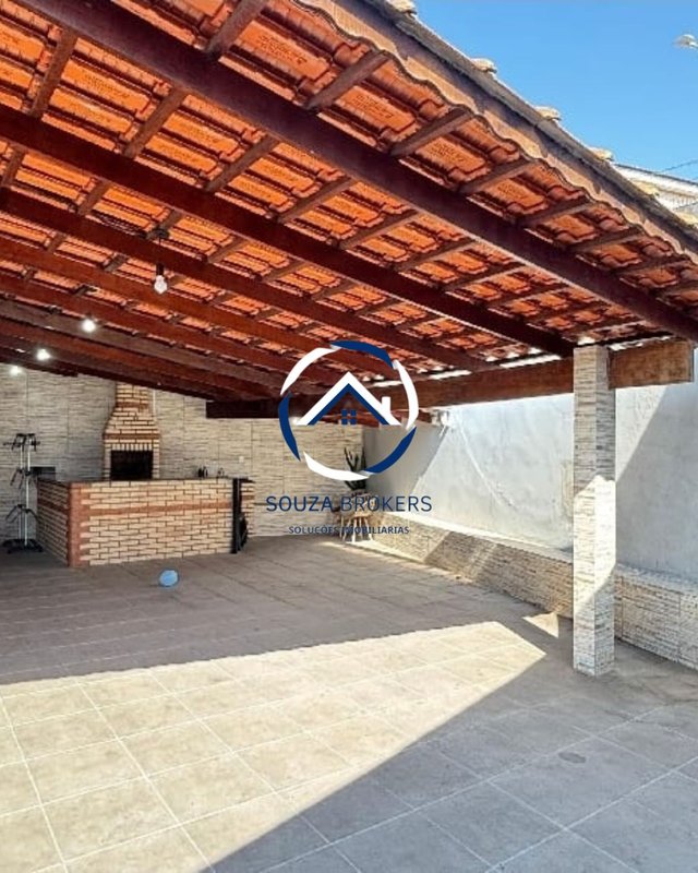 Excelente casa de 178m² no Bairro Condomínio Maracanã em Santo André  Santo André - 
