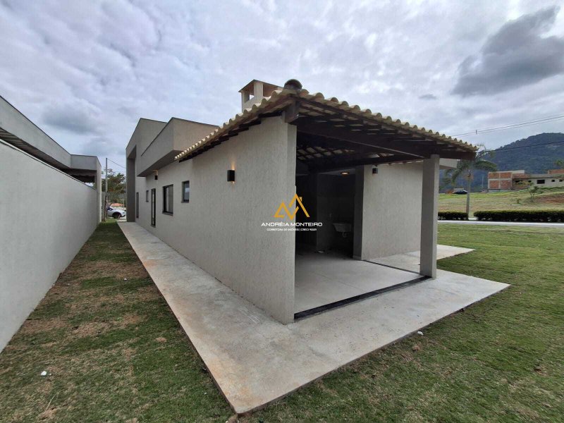 Casa com 3 dormitórios à venda, 408m² por R$980.000 - Cond. Reserva Pilar (Pilar) - Maricá Rod. Ver. Oldemar Guedes Figueiredo Maricá - 