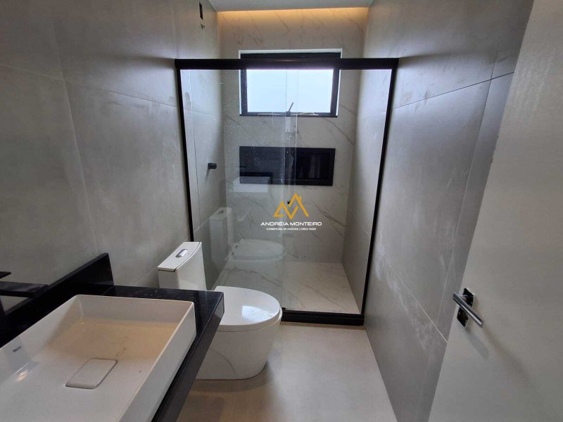 Casa com 3 dormitórios à venda, 408m² por R$980.000 - Cond. Reserva Pilar (Pilar) - Maricá Rod. Ver. Oldemar Guedes Figueiredo Maricá - 