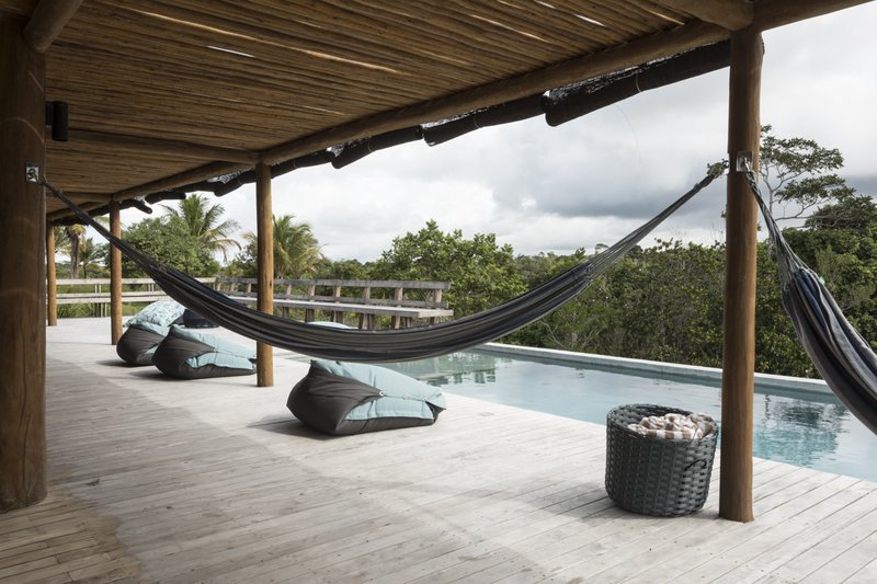 Casa Madeira à Venda, 446m², 4 Suítes, Oiteiros das Brisas - Bahia Rua da Pousada Porto Seguro - 