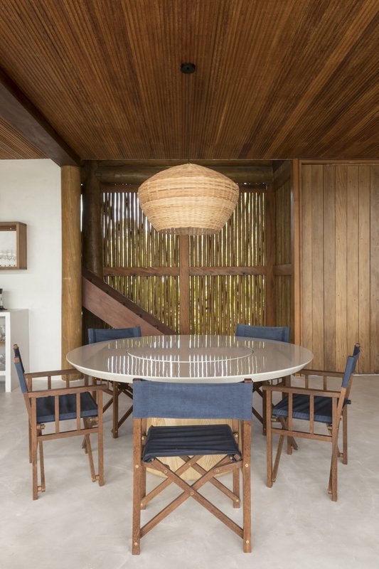 Casa Madeira à Venda, 446m², 4 Suítes, Oiteiros das Brisas - Bahia Rua da Pousada Porto Seguro - 