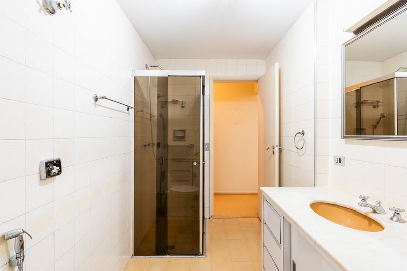 Apartamento 97m² na Consolação 2 dorm 1 vaga Rua Frei Caneca São Paulo - 
