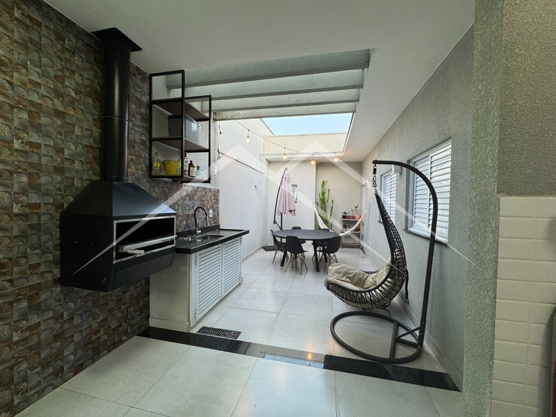 Casa moderna e aconchegante no Condomínio Residencial Guarujá – Salto/SP  Salto - 
