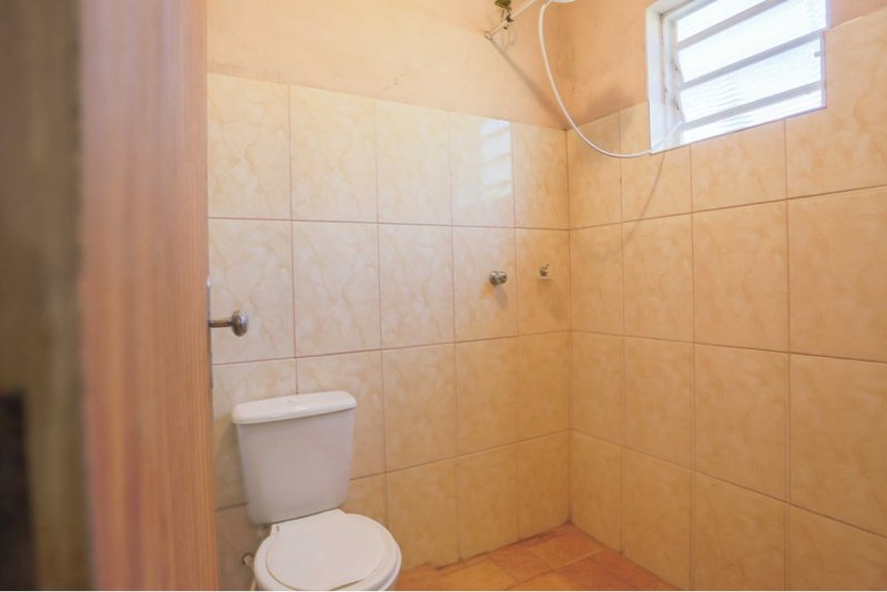 Chacara à venda - R$ 570.000 - 3 Dorm. 1 suite - Cond. Residencial Aquarius - Araçoiaba SP R. José de Oliveira Leite Araçoiaba da Serra - 