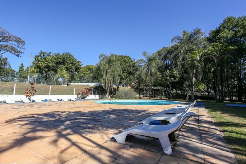 Chacara à venda - R$ 570.000 - 3 Dorm. 1 suite - Cond. Residencial Aquarius - Araçoiaba SP R. José de Oliveira Leite Araçoiaba da Serra - 