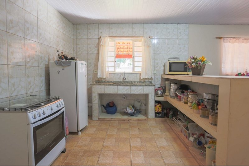 Chacara à venda - R$ 570.000 - 3 Dorm. 1 suite - Cond. Residencial Aquarius - Araçoiaba SP R. José de Oliveira Leite Araçoiaba da Serra - 