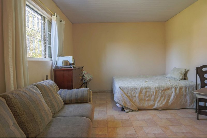Chacara à venda - R$ 570.000 - 3 Dorm. 1 suite - Cond. Residencial Aquarius - Araçoiaba SP R. José de Oliveira Leite Araçoiaba da Serra - 