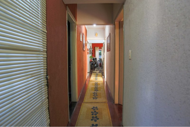 Casa à venda - 148m - 3 Dorm. (1 suíte), 4 vagas, Espaço gourmet - churrasqueira Sorocaba Rua Nicolau Archilla Rodrigues Sorocaba - 