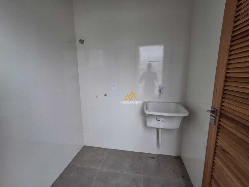 Casa com 3 dormitórios à venda, 99m² por R$ 540.000 -Cond. Dom Village- Ubatiba - Maricá Rodovia. Vereador Oldemar Guedes Figueiredo Maricá - 