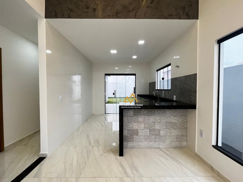 Casa com 3 dormitórios à venda, 100m² por R$ 560.000 -Cond. Dom Village- Ubatiba - Maricá Rodovia. Vereador Oldemar Guedes Figueiredo Maricá - 