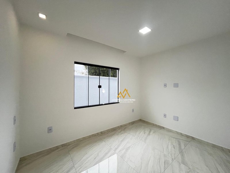 Casa com 3 dormitórios à venda, 100m² por R$ 560.000 -Cond. Dom Village- Ubatiba - Maricá Rodovia. Vereador Oldemar Guedes Figueiredo Maricá - 