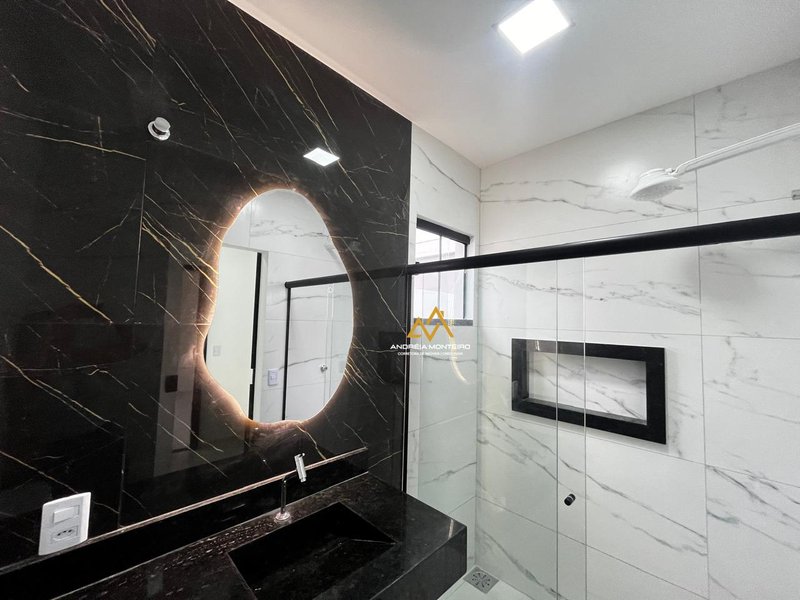 Casa com 3 dormitórios à venda, 100m² por R$ 560.000 -Cond. Dom Village- Ubatiba - Maricá Rodovia. Vereador Oldemar Guedes Figueiredo Maricá - 