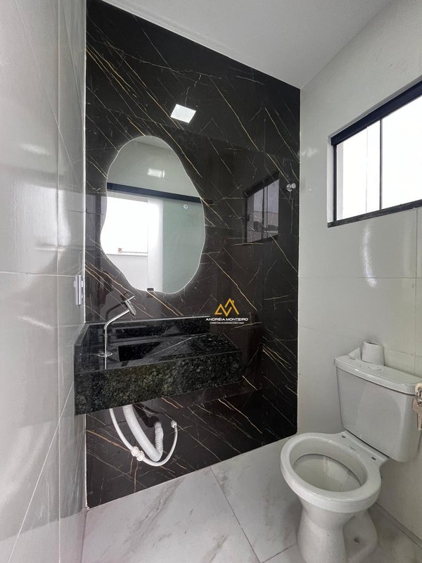 Casa com 3 dormitórios à venda, 100m² por R$ 560.000 -Cond. Dom Village- Ubatiba - Maricá Rodovia. Vereador Oldemar Guedes Figueiredo Maricá - 