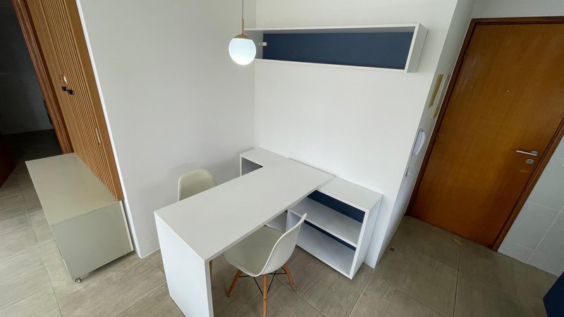 1 quarto (1 suíte com closet). sala e cozinha integradas. 1 banheiro social Rua Mamanguape Recife - 